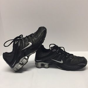 Ladies Black Nike Shox Size 8.5 Barely worn